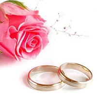 Акции к свадьбе: скидки молодоженам на цветы, обручальные кольца, туры в :city_pre